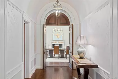 393 Oyster Bay Road, Mill Neck, NY 11765 - Photo 13