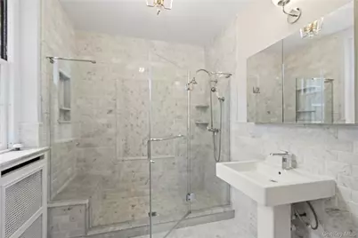 393 Oyster Bay Road, Mill Neck, NY 11765 - Photo 27