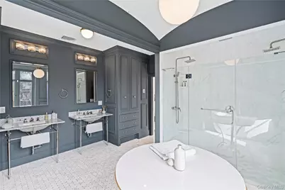 393 Oyster Bay Road, Mill Neck, NY 11765 - Photo 25