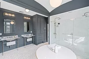 393 Oyster Bay Road, Mill Neck, NY 11765 - Photo 25