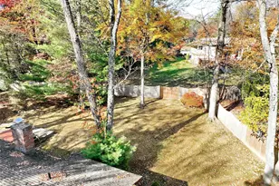 13 Lomond Ave, Chestnut Ridge, NY 10977 - Photo 3