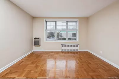 1 Oakridge Place #1G, Eastchester, NY 10709 - Photo 7