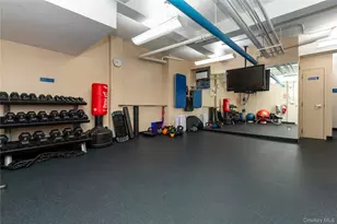 2550 Independence Ave, Bronx, NY 10463 - Photo 17