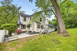 54 Midland Ave, Yonkers, NY 10705 - Photo 29