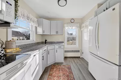 36 S Walnut Street, Beacon, NY 12508 - Photo 9