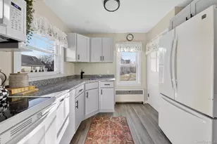 36 S Walnut St, Beacon, NY 12508 - Photo 9