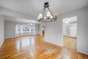 60 Iroquois Dr, Brightwaters, NY 11718 - Photo 9