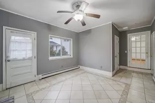 60 Iroquois Dr, Brightwaters, NY 11718 - Photo 17