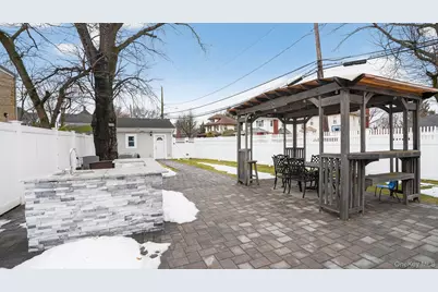 175 Hempstead Avenue, Lynbrook, NY 11563 - Photo 7