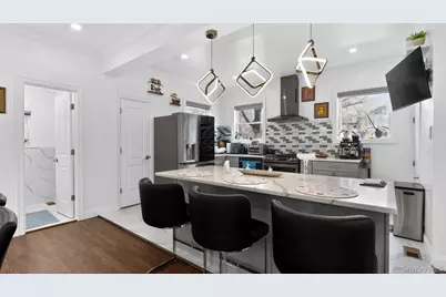 175 Hempstead Avenue, Lynbrook, NY 11563 - Photo 13