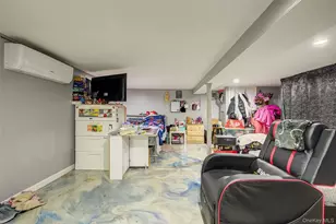 216-07 110th Ave, Queens Village, NY 11429 - Photo 39