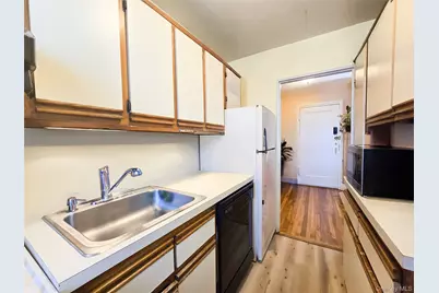 14035 Burden Crescent #504, Jamaica, NY 11435 - Photo 7