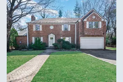 2 Amherst Road E, Great Neck, NY 11021 - Photo 1