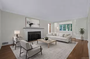 2 Amherst Road E, Great Neck, NY 11021 - Photo 5