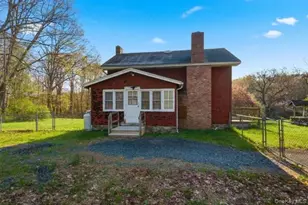 32 Heinsman Ln, Wallkill, NY 12589 - Photo 3