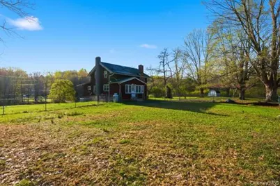 32 Heinsman Lane, Wallkill, NY 12589 - Photo 1
