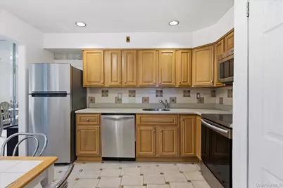 190 Poplar Court, Wantagh, NY 11793 - Photo 7