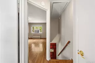 224-30 Manor Rd, Queens Village, NY 11427 - Photo 9