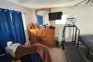 70 Abbey Ln, Levittown, NY 11756 - Photo 5