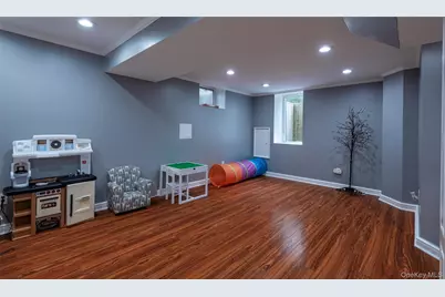 1678 Cedar Swamp Road, Brookville, NY 11545 - Photo 31