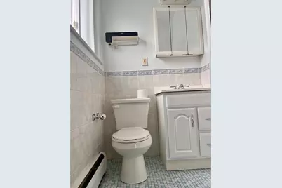 34-16 Brookside Street #2nd Fl, Little Neck, NY 11363 - Photo 9