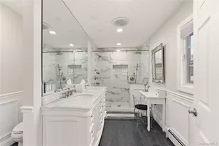 23 Astro Pl, Dix Hills, NY 11746 - Photo 25