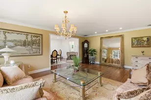 23 Astro Pl, Dix Hills, NY 11746 - Photo 7