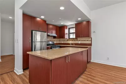 7719 Parsons Boulevard, Fresh Meadows, NY 11366 - Photo 9