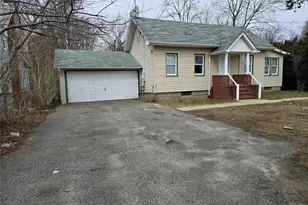 5 Cedar Rd E, Mastic Beach, NY 11951 - Photo 3