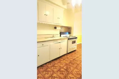 664 Remsen Avenue, Brooklyn, NY 11236 - Photo 17