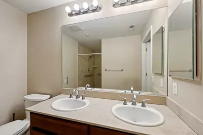 1220 Round Pointe Drive, Haverstraw, NY 10927 - Photo 11