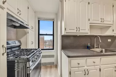 83-75 Woodhaven Boulevard #6U, Woodhaven, NY 11421 - Photo 3