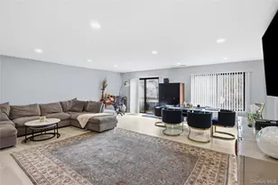 63 Acorn Ponds Dr, Roslyn, NY 11576 - Photo 3