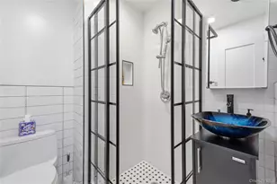 63 Acorn Ponds Dr, Roslyn, NY 11576 - Photo 9