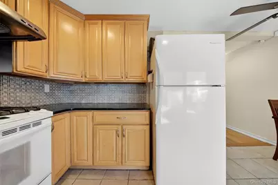 69-20 199th Street, Fresh Meadows, NY 11365 - Photo 9