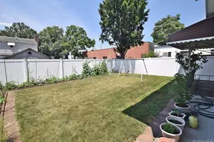 305 S 10th St, New Hyde Park, NY 11040 - Photo 19