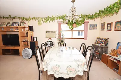 305 S 10th Street, New Hyde Park, NY 11040 - Photo 11