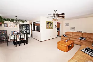 305 S 10th St, New Hyde Park, NY 11040 - Photo 7