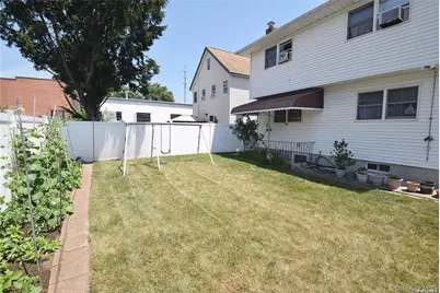 305 S 10th Street, New Hyde Park, NY 11040 - Photo 29