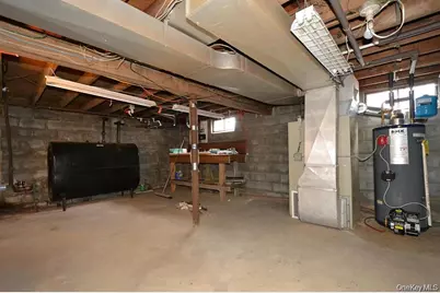 120 Arlington Road, Ronkonkoma, NY 11779 - Photo 23