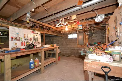 120 Arlington Road, Ronkonkoma, NY 11779 - Photo 21