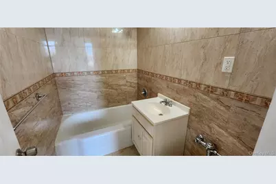 222-89 Braddock Ave #3-D, Bellerose, NY 11428 - Photo 7