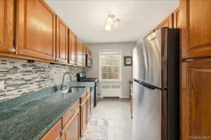 186 Pine Wood, Hartsdale, NY 10530 - Photo 11