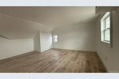 87 Parsons Drive, Hempstead, NY 11550 - Photo 29