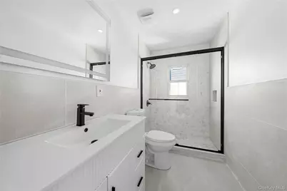 87 Parsons Drive, Hempstead, NY 11550 - Photo 15