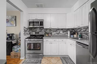 14 Charles Lane #2D, Pomona, NY 10970 - Photo 3