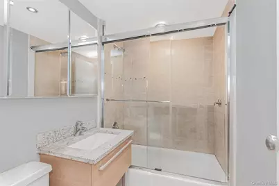 1155 Warburton Avenue #4K, Yonkers, NY 10701 - Photo 9