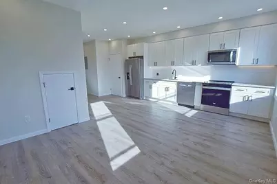 39-31 47th Avenue, Sunnyside, NY 11104 - Photo 19