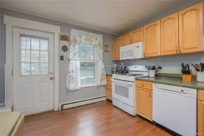 10 Park Avenue, Hillburn, NY 10931 - Photo 19