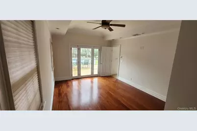 1524 Express Drive S, Brentwood, NY 11717 - Photo 5